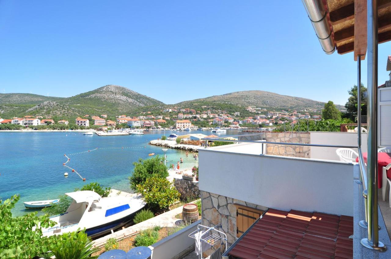 Apartment On The Beach, Zoranka Seget Vranjica Exteriér fotografie